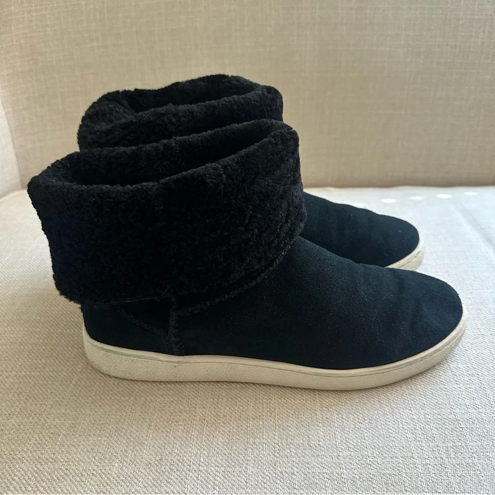 UGG Classic Mika Sneaker/ Mika Bootie size 10